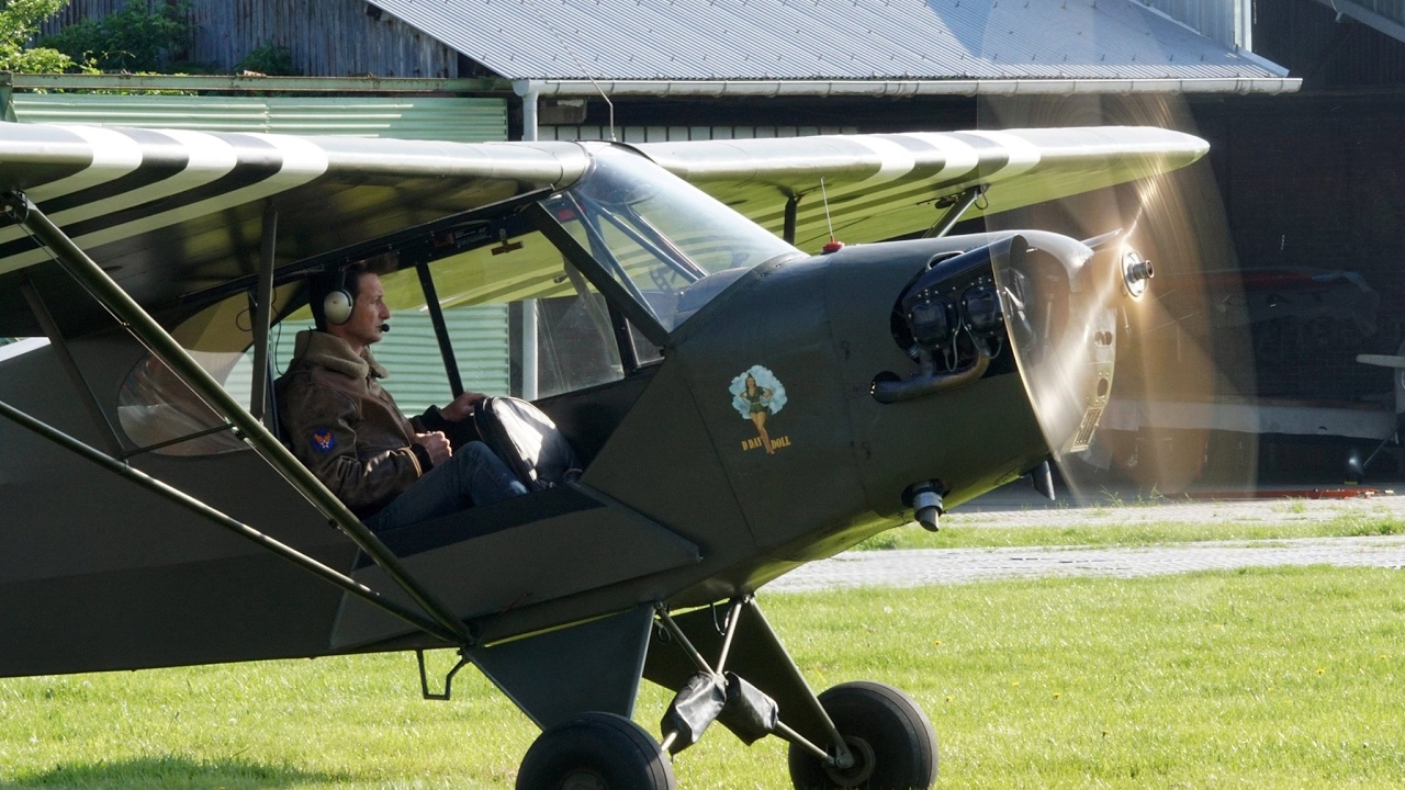 WW2 Vintage aircraft -  Piper L4 Flight