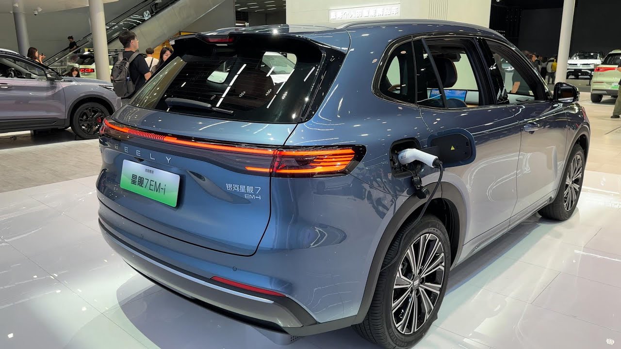 The New Geely Galaxy Starship 7 PHEV 2025 - Exterior And Interior