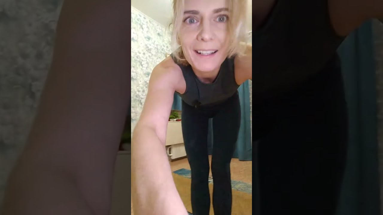 Йога утром.Йога простирания 🙂🙏openyogaclass.com 