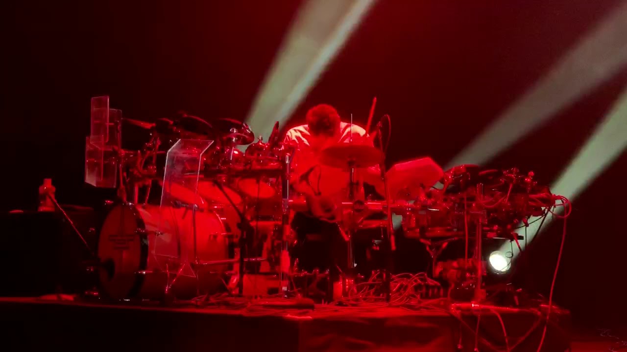 Thirty Seconds to Mars - Monolith/Up In the AIr (Live)