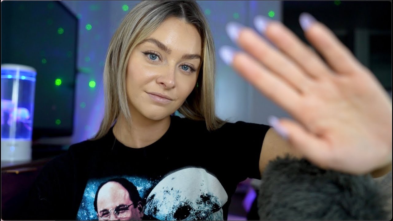ASMR: быстрые и слегка агрессивные постукивания, фокусировка и звуковые триггеры для рук (с шепотом)