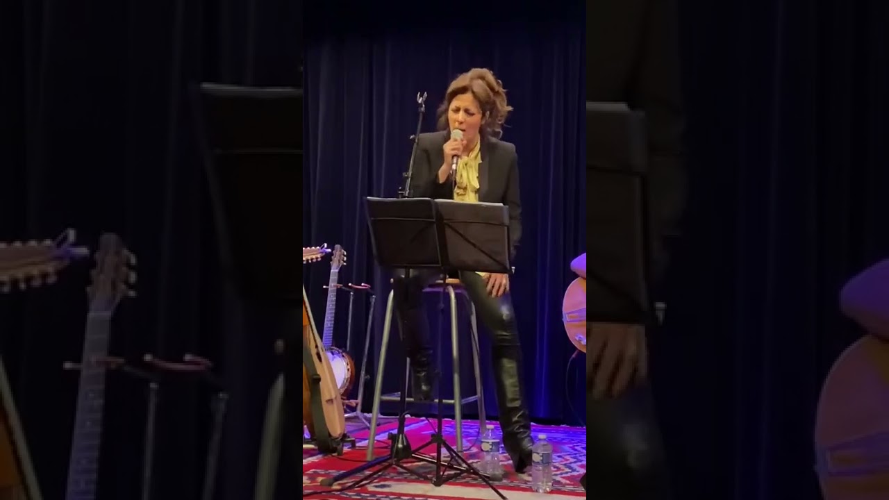 Myriam Beldi concert centre culturel Algérien de Paris. Partie 2 Kabyle