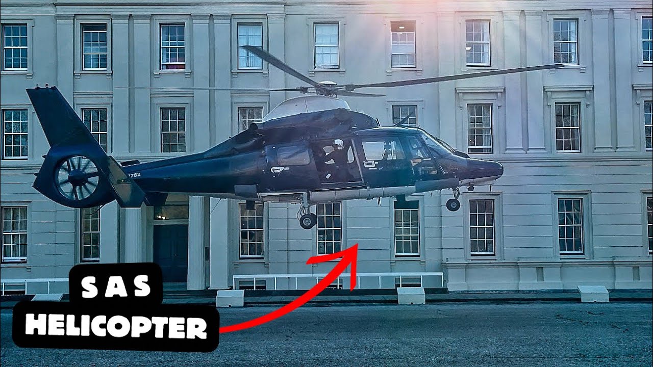 SAS Helicopter Drops Into Central London and Takes Off Quickly!