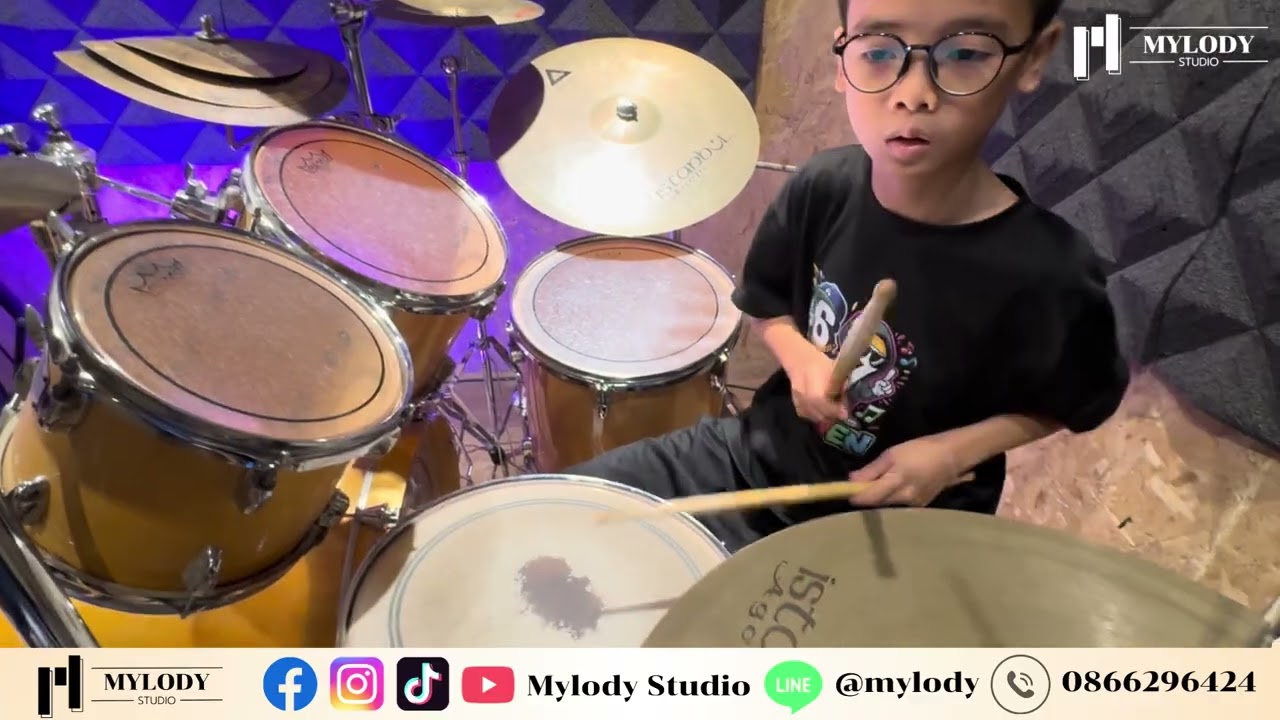 Dancing in the moonlight Drum Cover by จอมทัพ