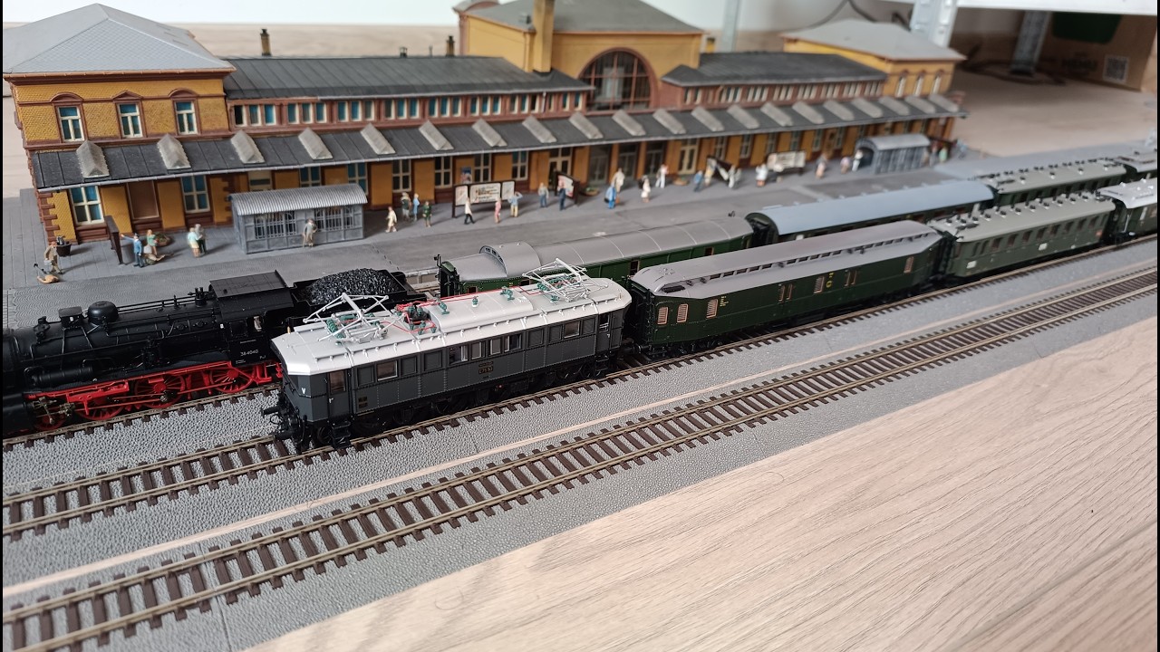 Elektrow&oacute;z E 75 Brawa i parow&oacute;z BR 38 Fleischmann