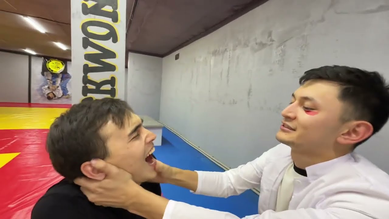 ДОКТОР МЫРЗА😈😈МОЛЖАН ҚОРҚЫП КЕТТІ🥲🥲🥲🥲БАТЫР ПОЛИЦИЯ🥳🥳🥳АЯЖАНҒА ПРАНК 😉😉📌