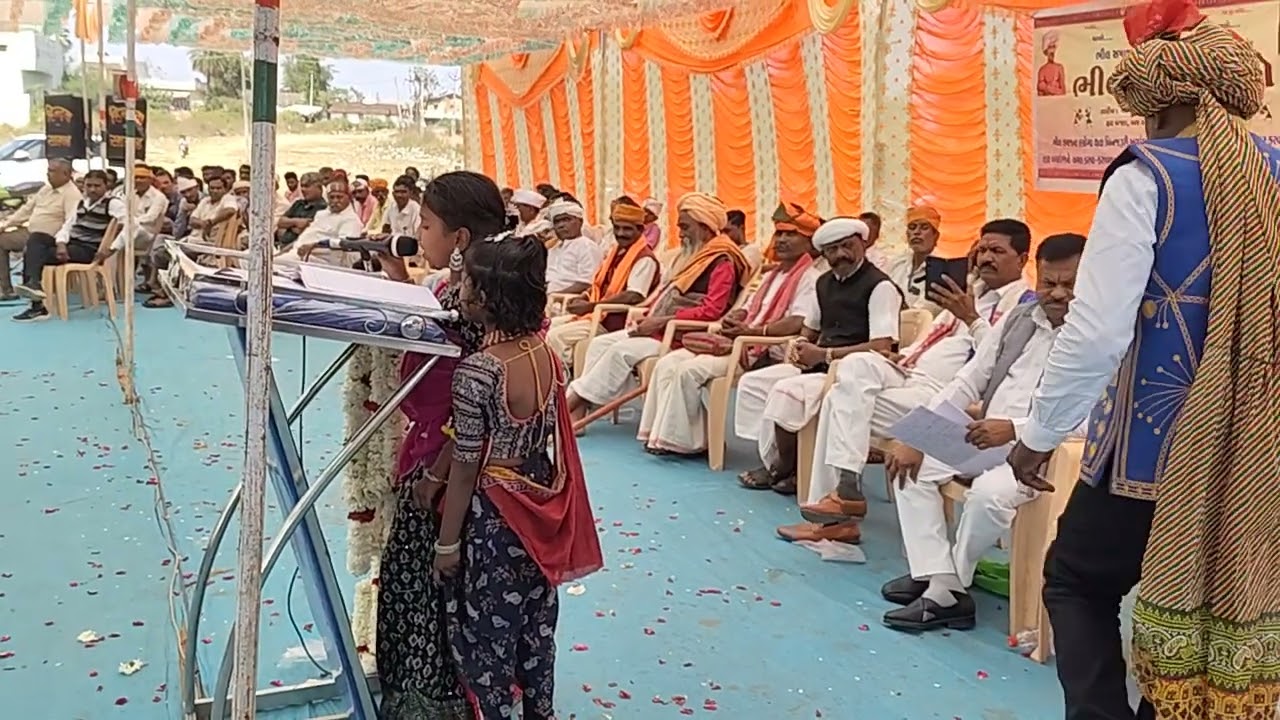 Dhanpur//Bhil સમાજ મેળો નાનકડી દિકરી એ દહેજ વિશે આંખો માં પાણી આવી જાય તેવું લગ્ન ગીત રજૂ કર્યું 