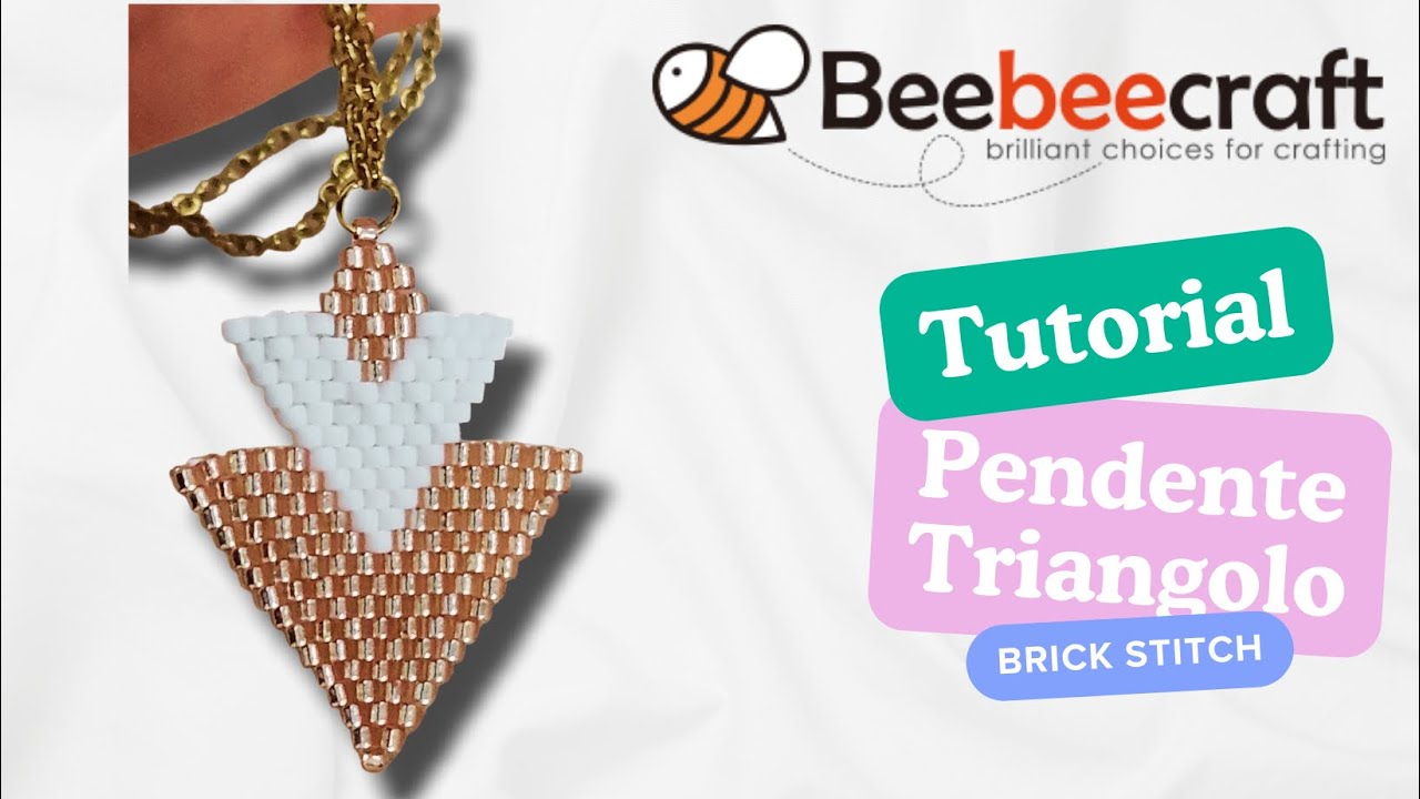 Impara a realizzare un bellissimo pendente a triangolo con la tecnica Brick Stitch!
