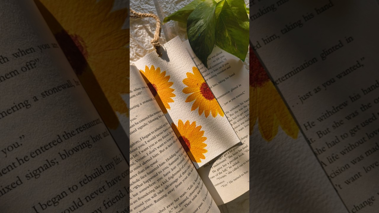 Easy Bookmark Ideas 😍🔖 #shorts #bookmark #painting