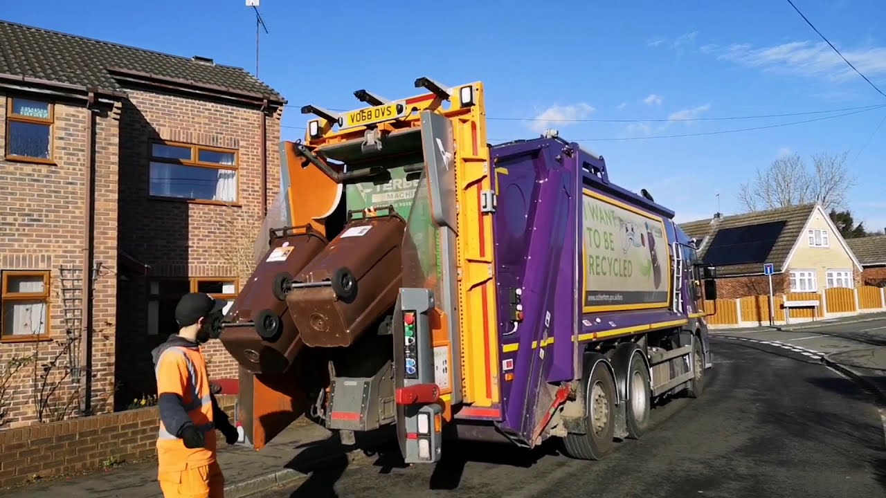 Dennis Elite 6 Bin lorry/Garbage truck, Terberg OmniDEKA lift