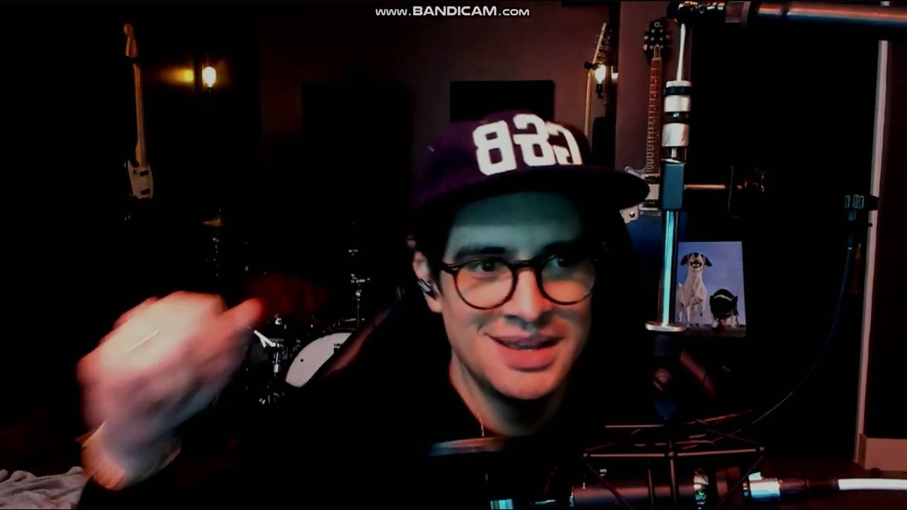 Brendon Urie Singing Everybody wants to rule the world by Tears for Fears