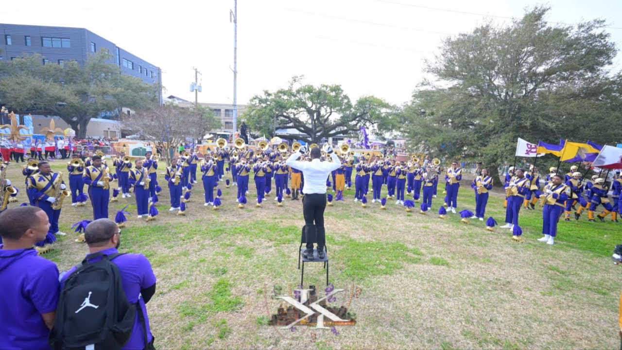 St. Augustine Vs Warren Easton High School @ the 2024 Krewe of Endymion Parade
