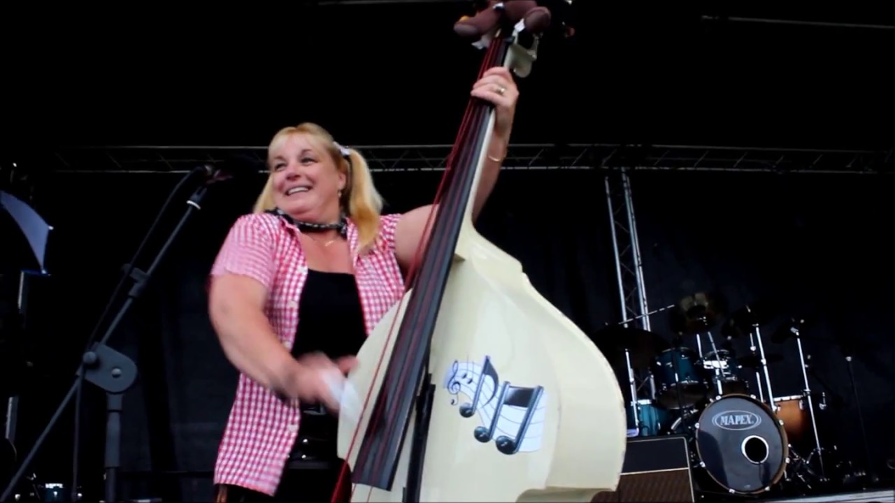 Seaham Town Council Carnival (Olympics and film festival) 2012  Vid  part 2