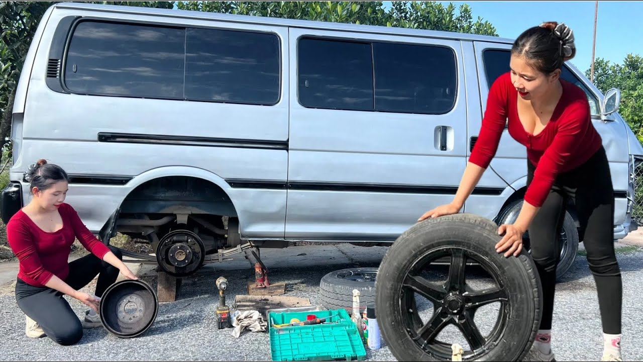 Mechanic Girl: Interior installation and brake maintenance for Toyota HIACE manufactured in 2004 🥰🦾💖