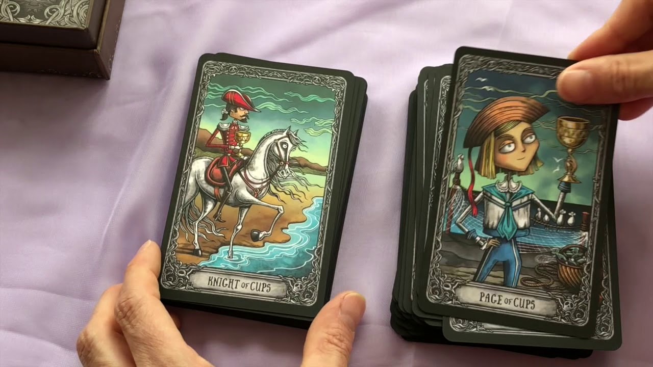 Dark Mansion Tarot Unboxing