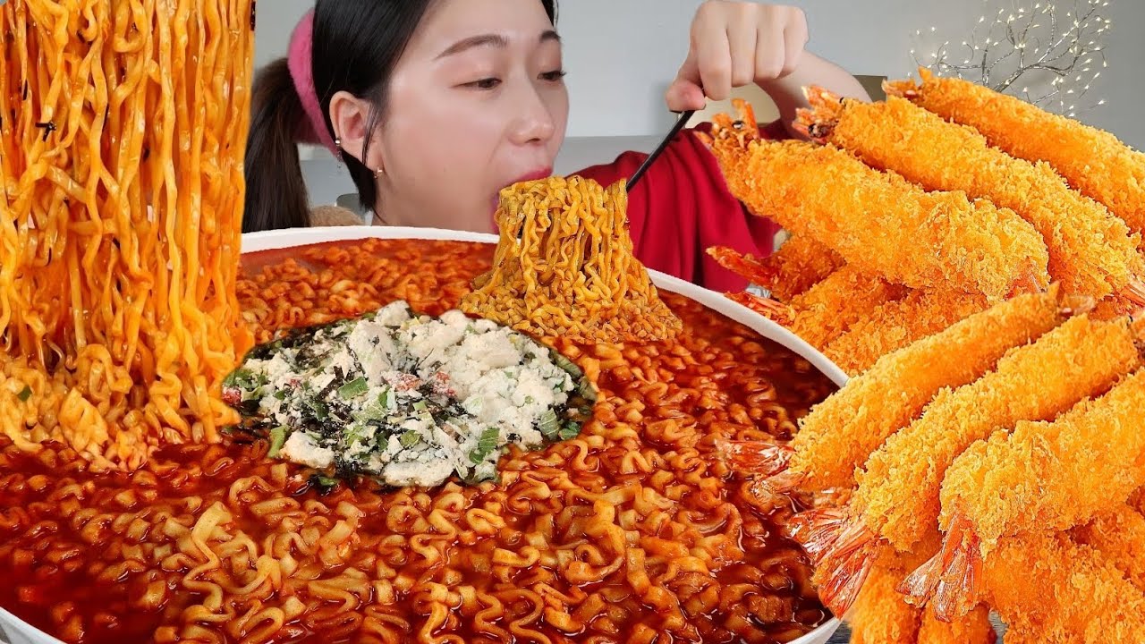 ASMR 갓 튀긴 왕새우튀김 매운 불닭볶음탕 라면 리얼먹방 :) fried shrimp , Spicy ramen MUKBANG