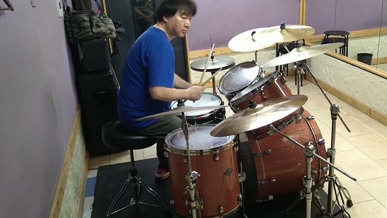 前川 清&クールファイブ+五木ひろし！初心者ドラムカバー／「そして神戸～東京砂漠～噂の女」☆60歳を超えて、2023年11月からドラムを始めた初心者オヤジの、一発練習動画🎵」