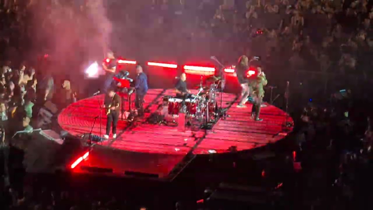 My Chemical Romance - Boy Division (live)