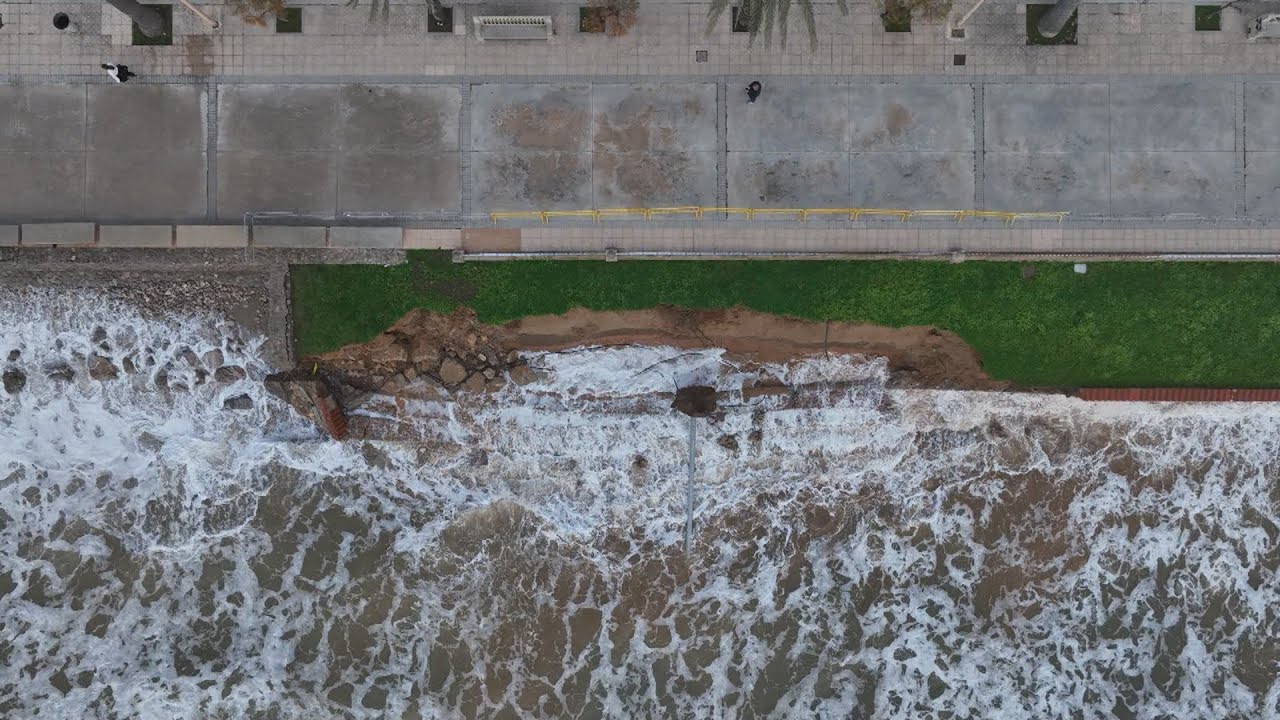 Sitges actuarà d’emergència col·locant una escullera a la platja de la Riera Xica
