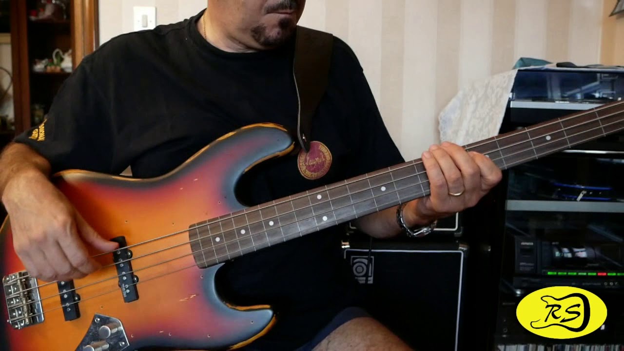 NAPULE E'  (Pino Daniele) - bassline  by Roberto Salomone