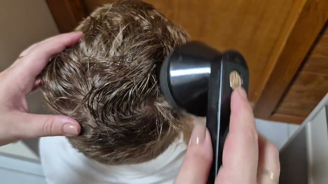 ASMR CORTE DE CABELO #asmrsounds #asmr #asmrtriggers #massage #cafuné #cabelo 