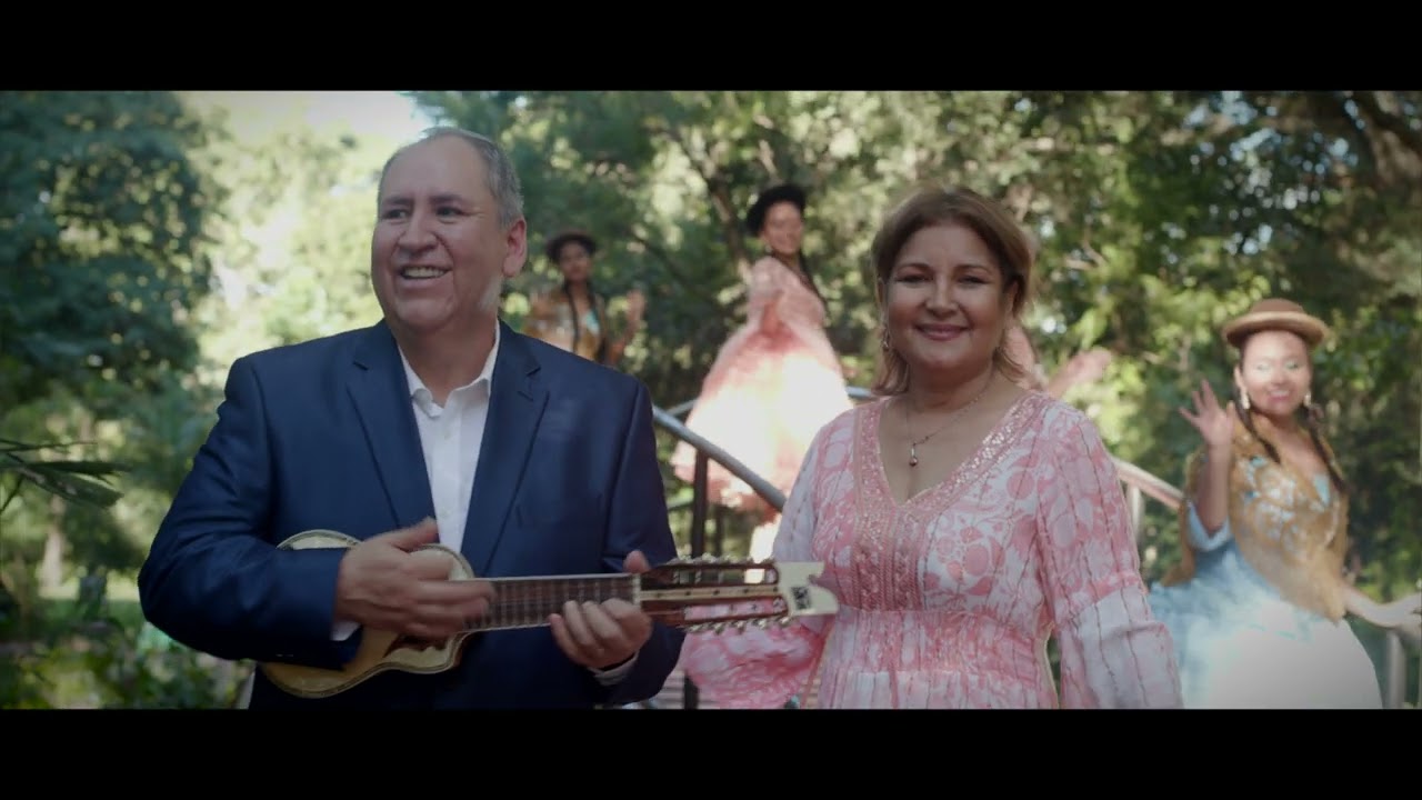 Morenada - Mas que Vencedor - LATIDOS - Fernando Torrico - Gina Gil - Video Oficial