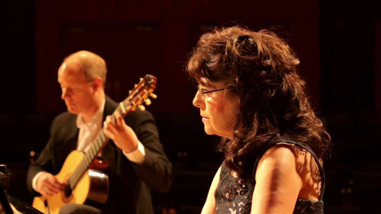 Giuliani: Siciliana from Guitar Concerto, op. 30. Emilia and James Flegel.