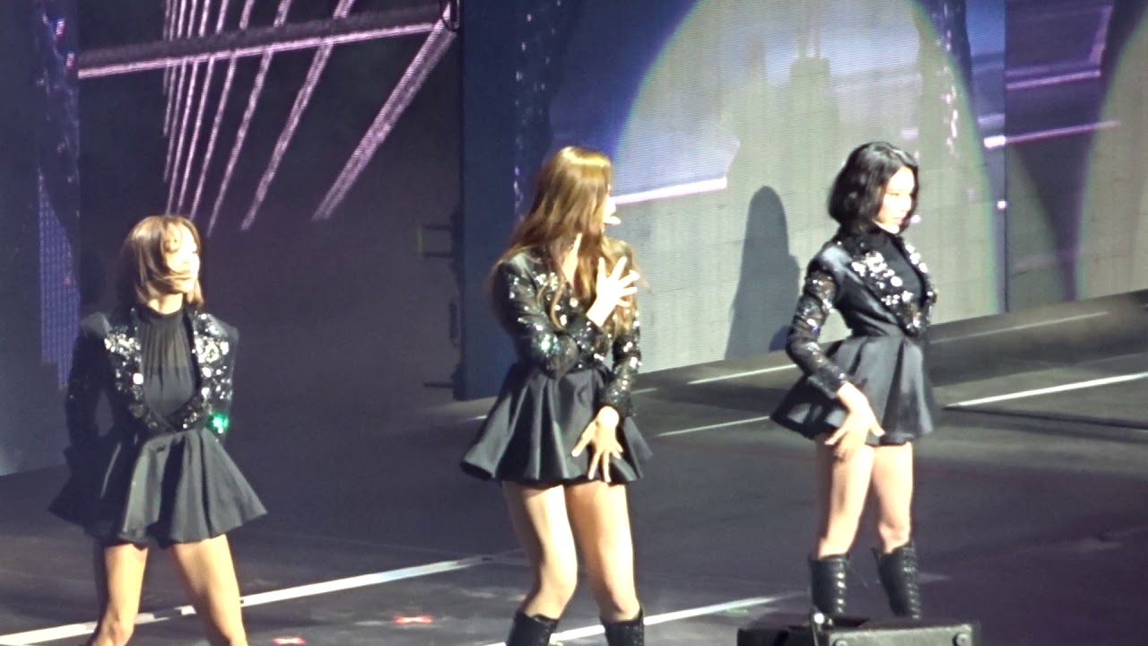 TWICE - Stuck in my head (Mexico City TWICE lights tour)