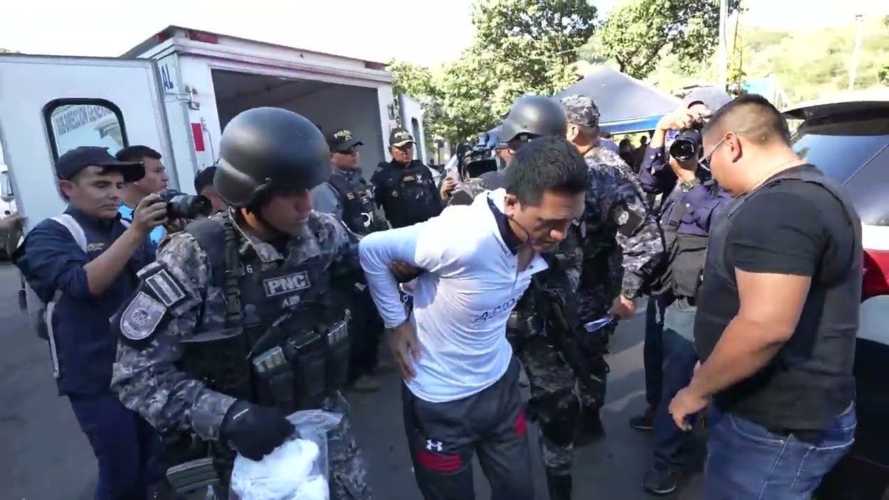 D&eacute;cima silla de la estructura MS13 es capturado.👊🏻