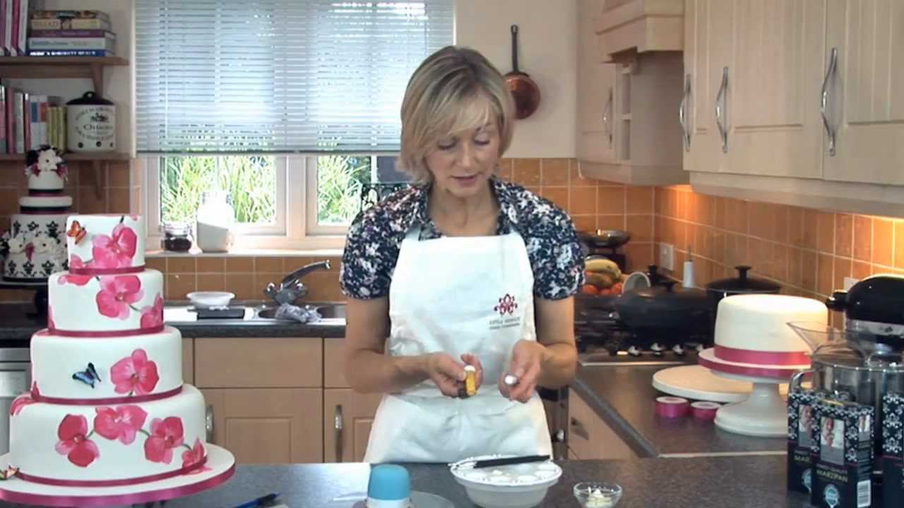 How To Hand Paint Your Cake | Little Venice Cake Company