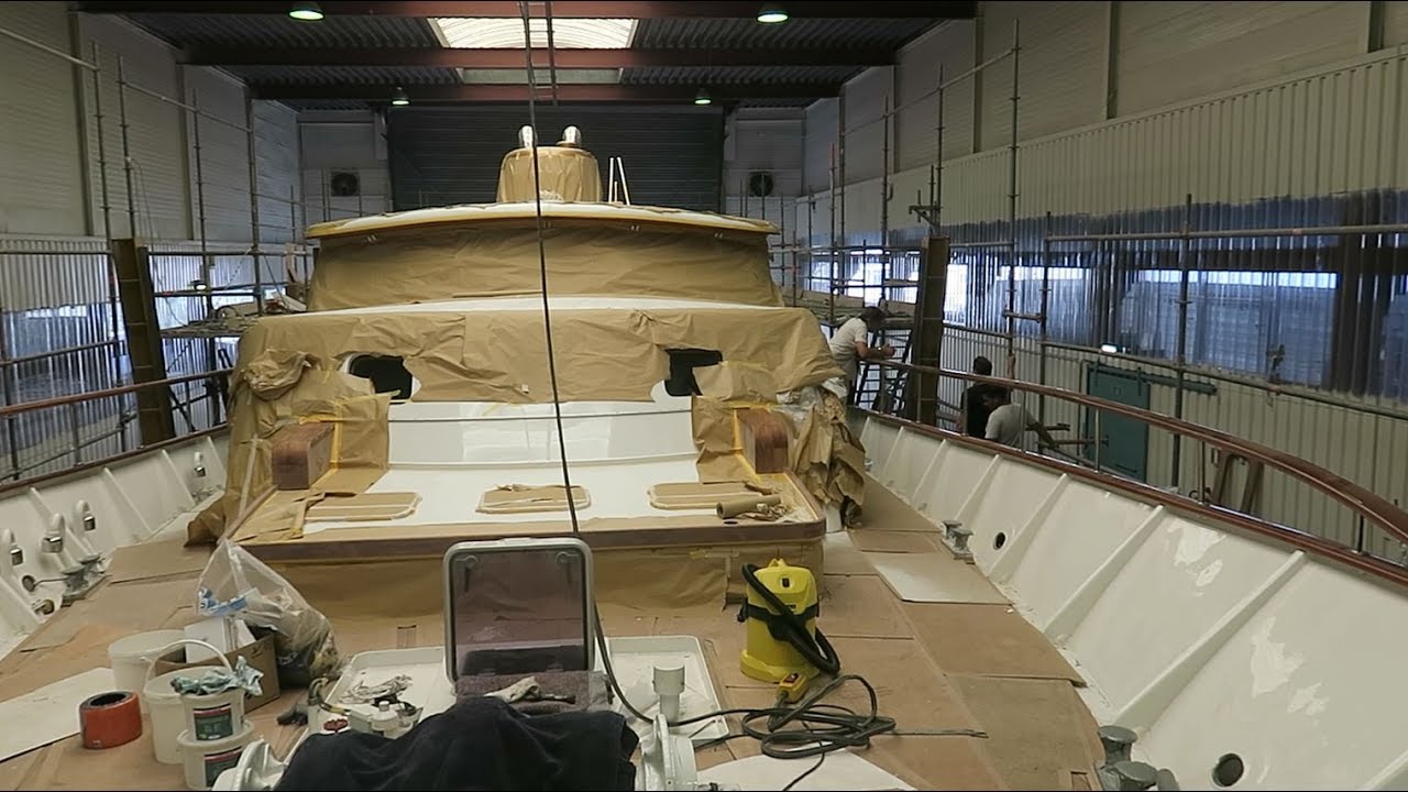 The refit of the 34.75m/ 114'0 classic Feadship superyacht Beija Flor