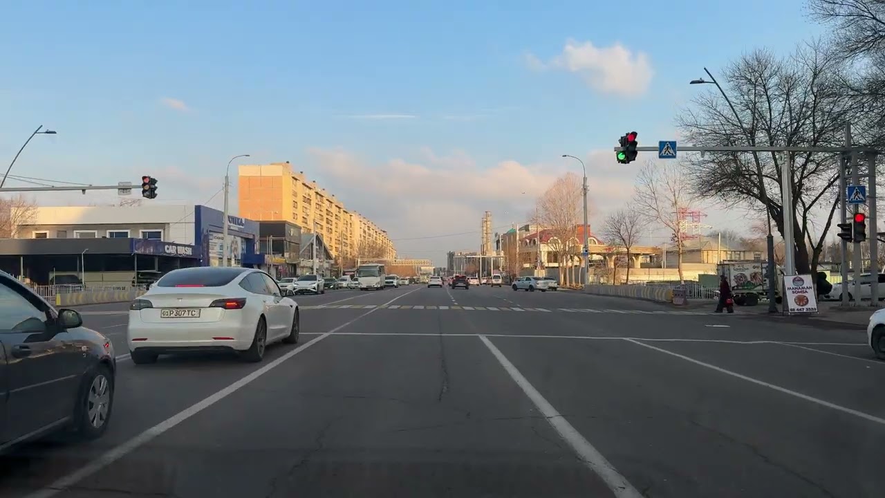 🌅 Утро пятницы — короткий путь и ожидание на светофорах 🚦📻