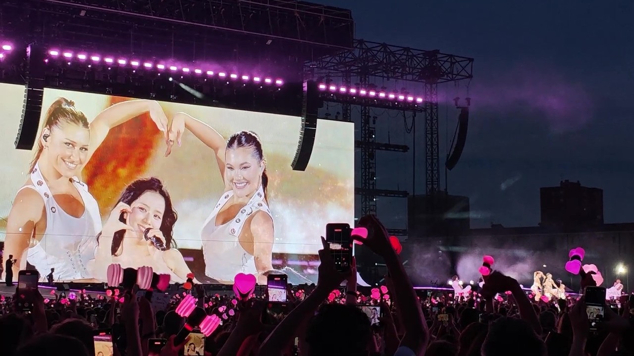 JISOO SOLO (Milan 2025.08.06)