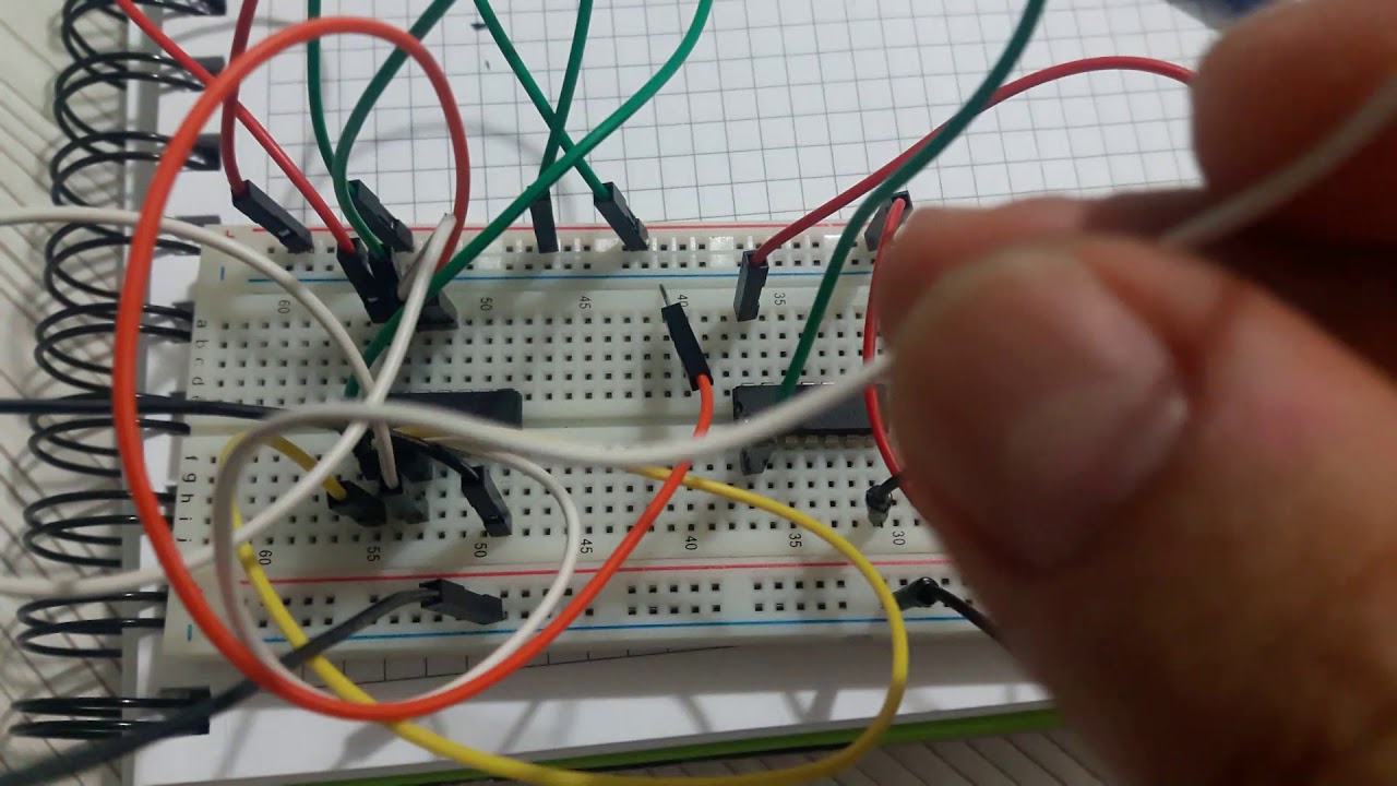 Sadece NAND kapılarıyla breadboard uygulaması