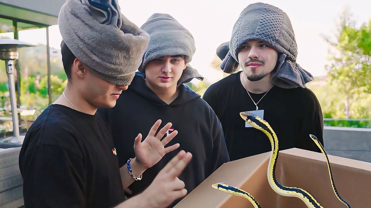 What’s In The Box Challenge With FaZe Clan