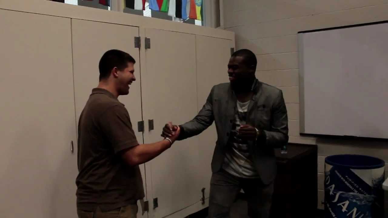 Kevin Olusola Vs. Dylan Palmer (Beatbox-off)