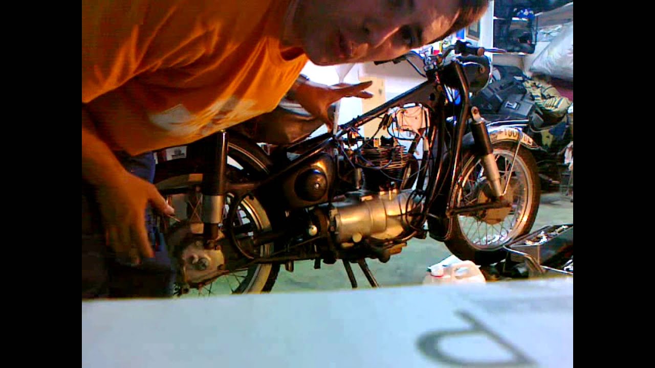 BMW R27 ROA Ex PGC arranca 40 años después. Cold Start After 40 Years. old police BMW motorcycle
