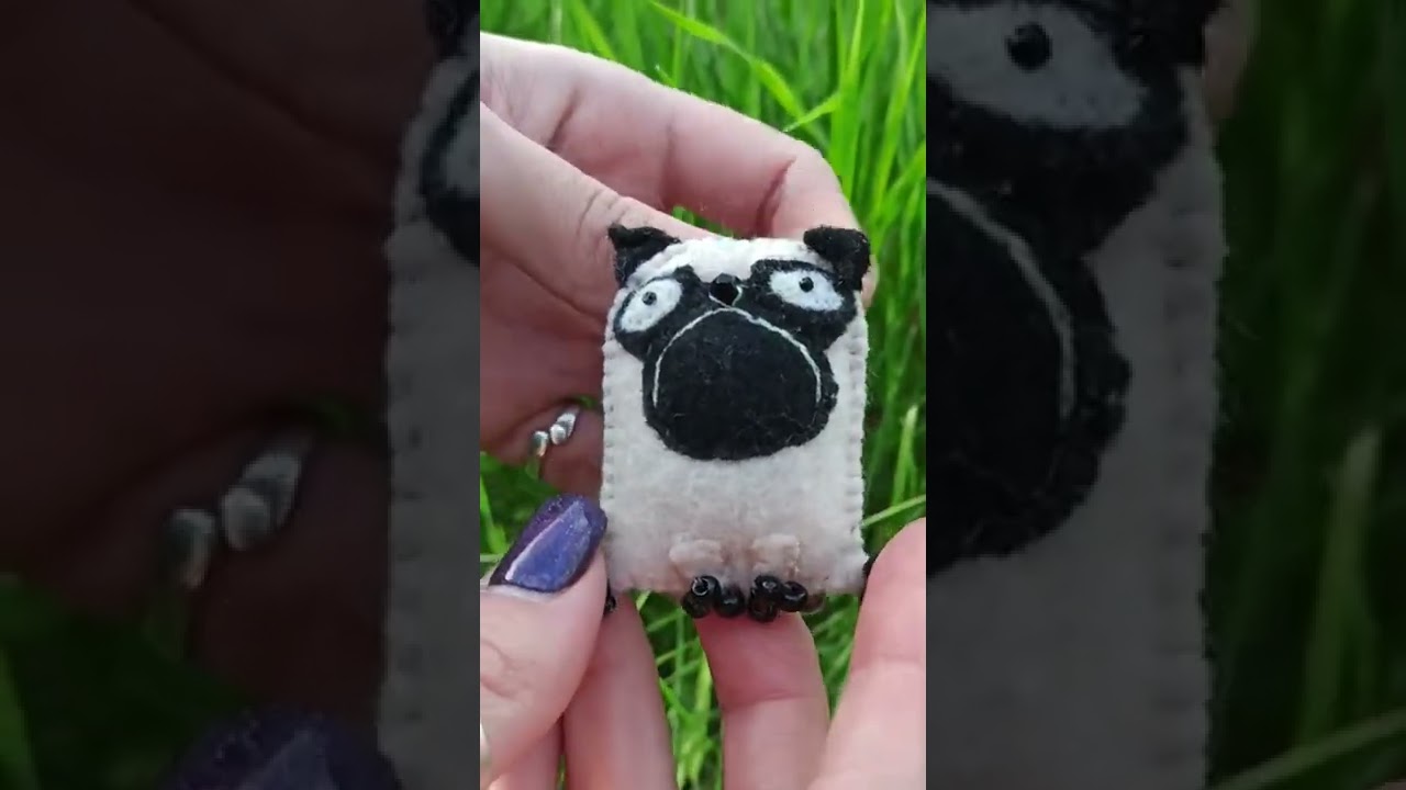 Pug dog felt brooch / Felt ornament  pretty puggy/ Felt pin