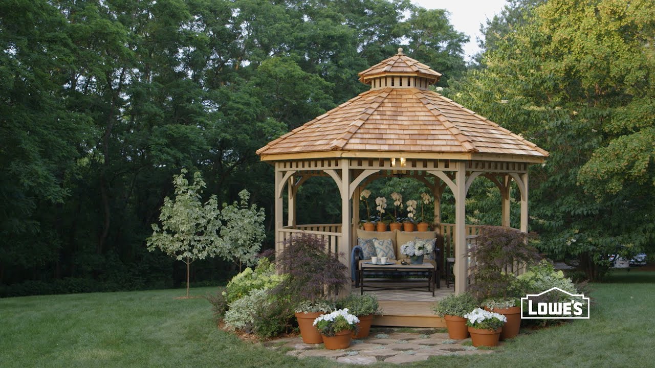 How to Decorate a Gazebo