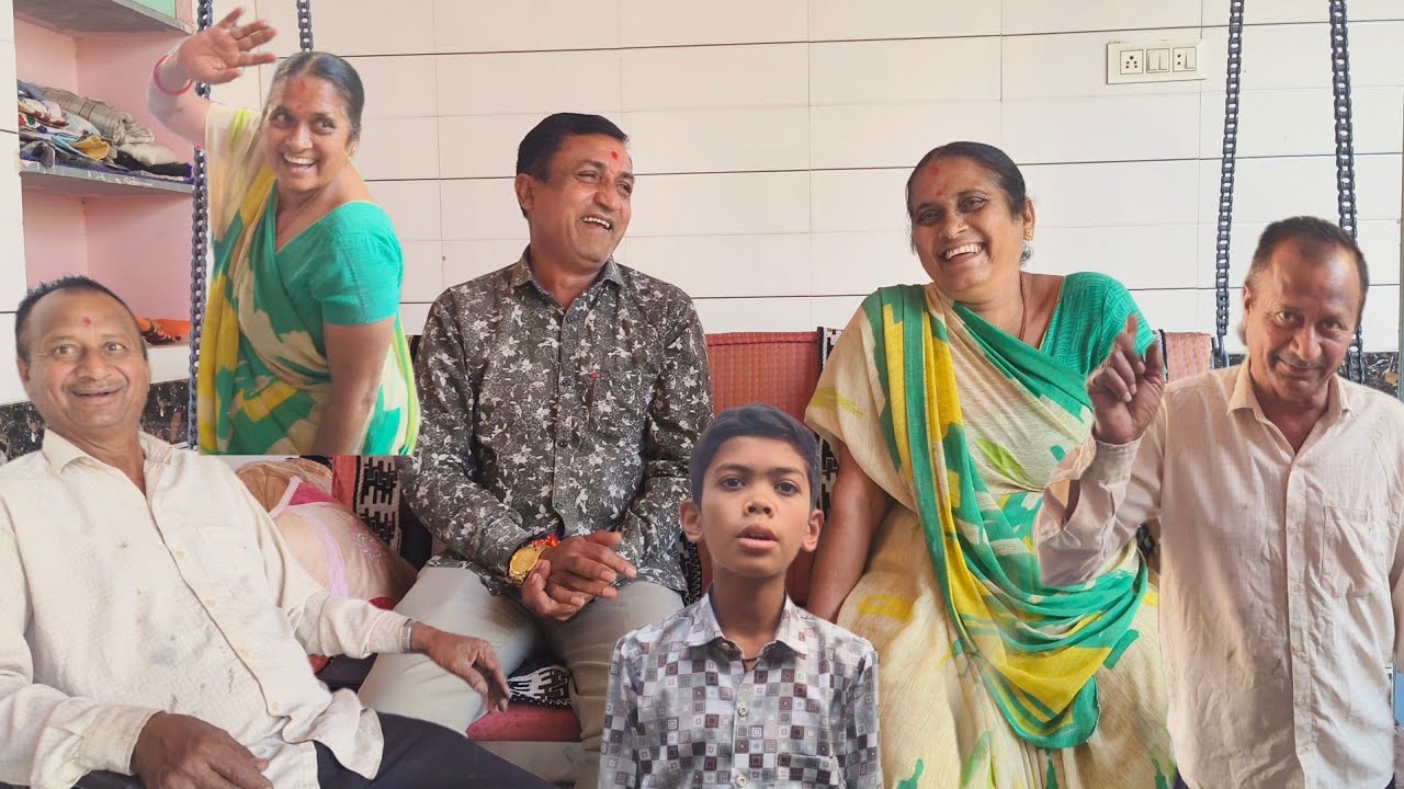 Arunbapa aur Bhabhu Aaye Gulabkaka ki khabar antar puchane sab Ne milkar comedy ki pet me dukha diya