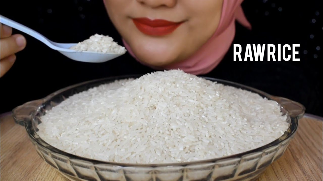 ASMR RAW RICE EATING|| RAW RICE || MAKAN BERAS MENTAH