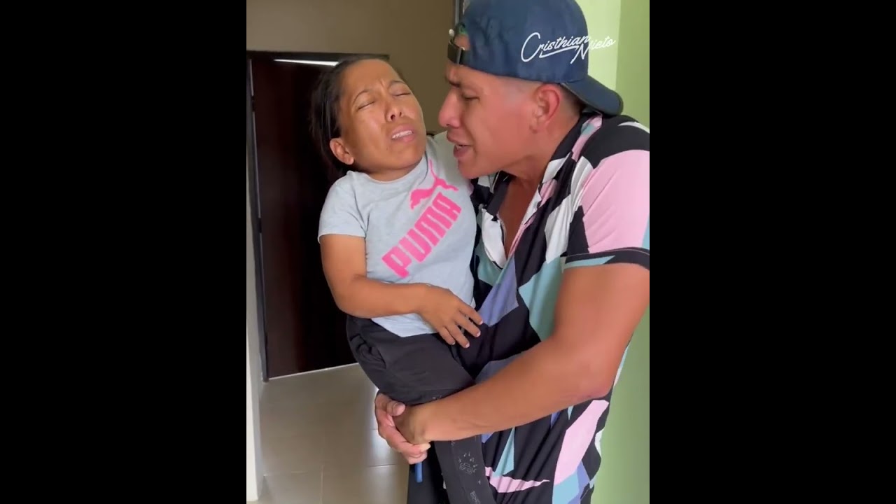 Mayito se encuentra muy M4L 😭😭