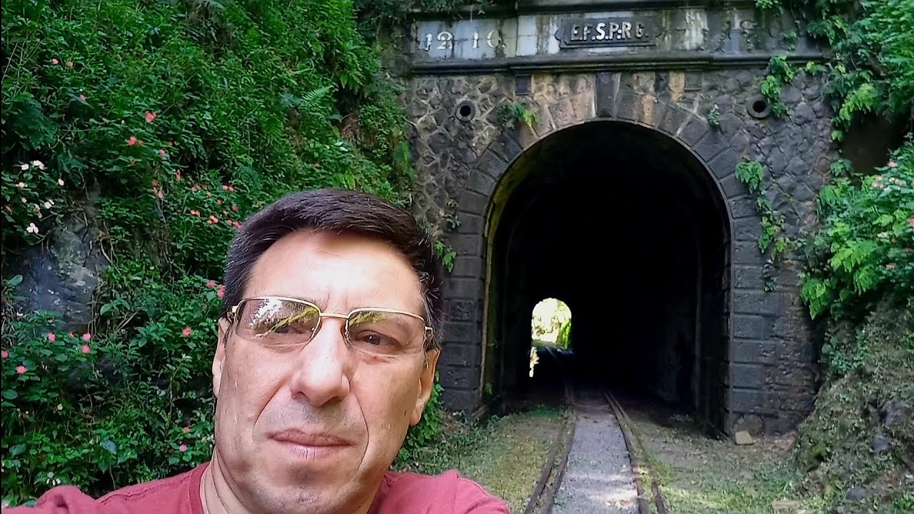 T&uacute;nel do Trem pagador em Pinheiro Preto SC