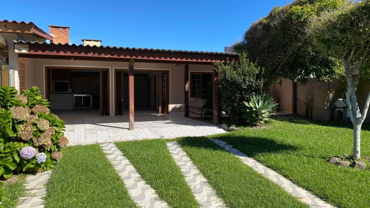 ❌ VENDIDA ❌ - CASA COM ESTILO DE PRAIA LOCALIZADA BEM NO CENTRO DE CIDREIRA-RS!