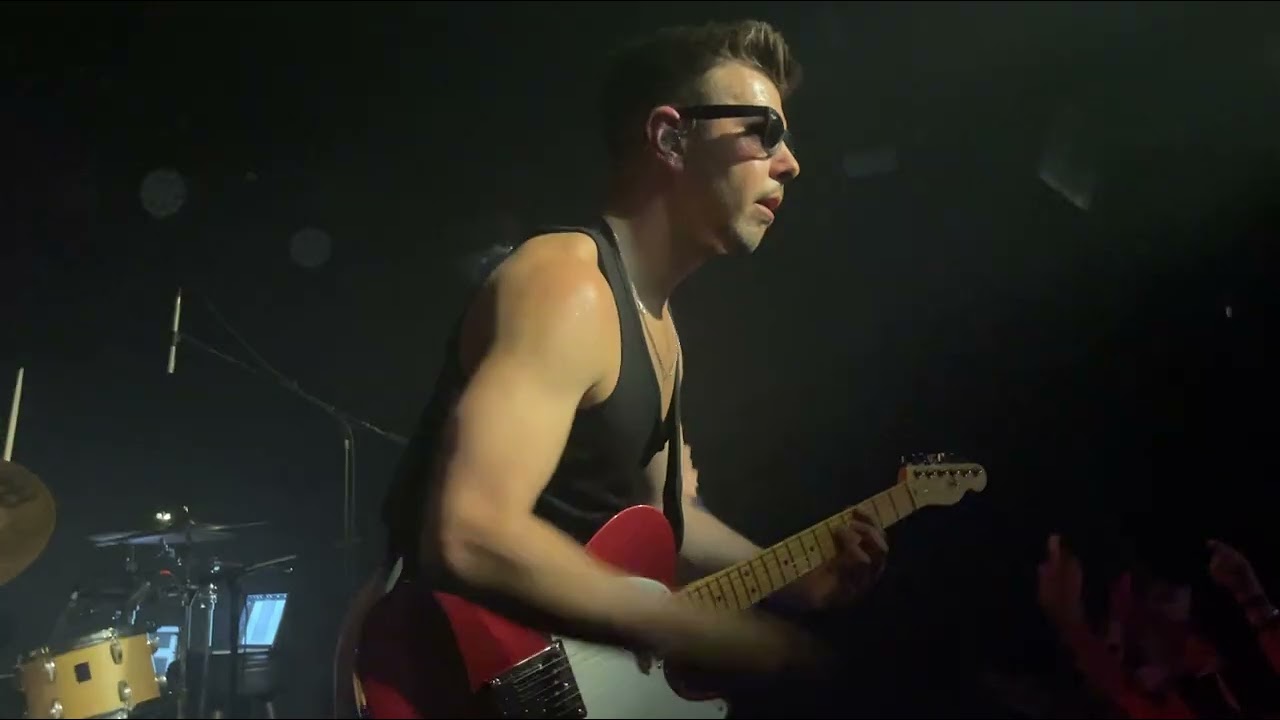 Crash Adams - New Heart (Live Performance)