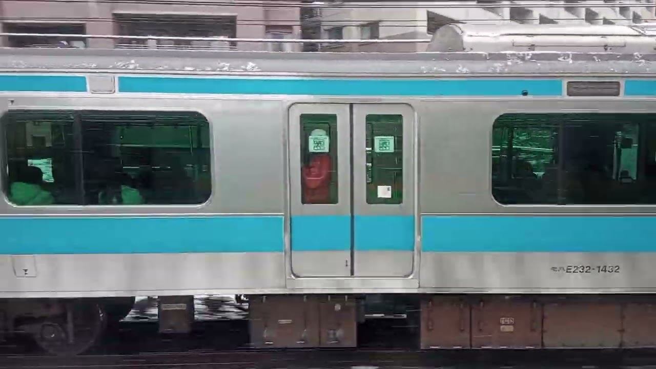 【雪の中のデットヒート!!】京浜東北線と東海道線の並走