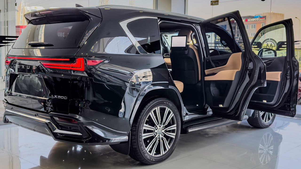 2025 Lexus LX 600 Ultra Luxury SUV - Interior and Exterior Walkaround