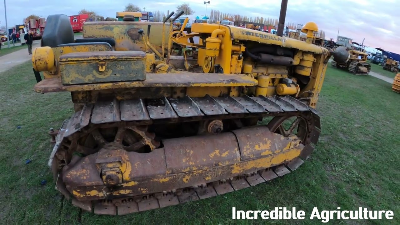1943 Caterpillar D4 2T 5.1 Litre 4-Cyl Diesel Crawler Tractor 44 HP Newark Vintage Tractor Show 2025