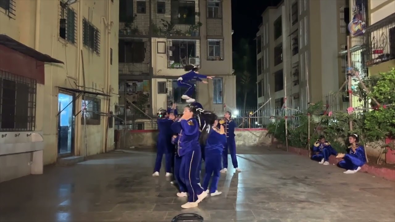 `Krazzy Queen's | Krazzy group | Ganesh Vandana | Girls Hip Hop Dance Group | Flips Tricks & Stunts