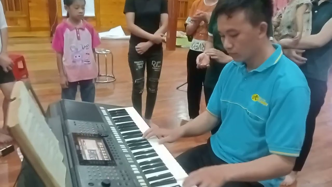 Nzung: Ziouv Yie Haiz Meih Ih Nhoi